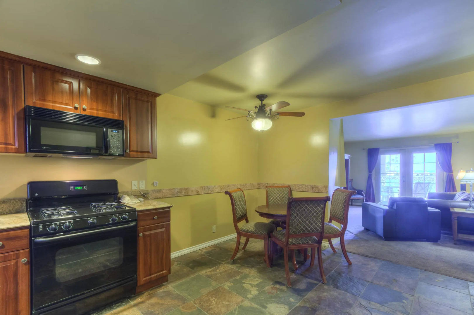 Oceanside Marina Suites