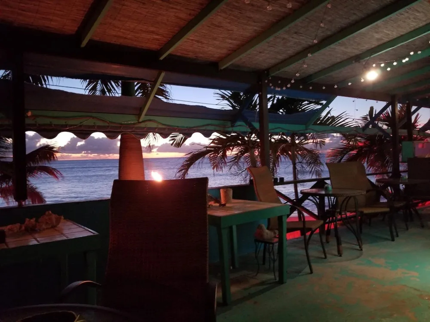 Orrie's Beach Bar Hotel