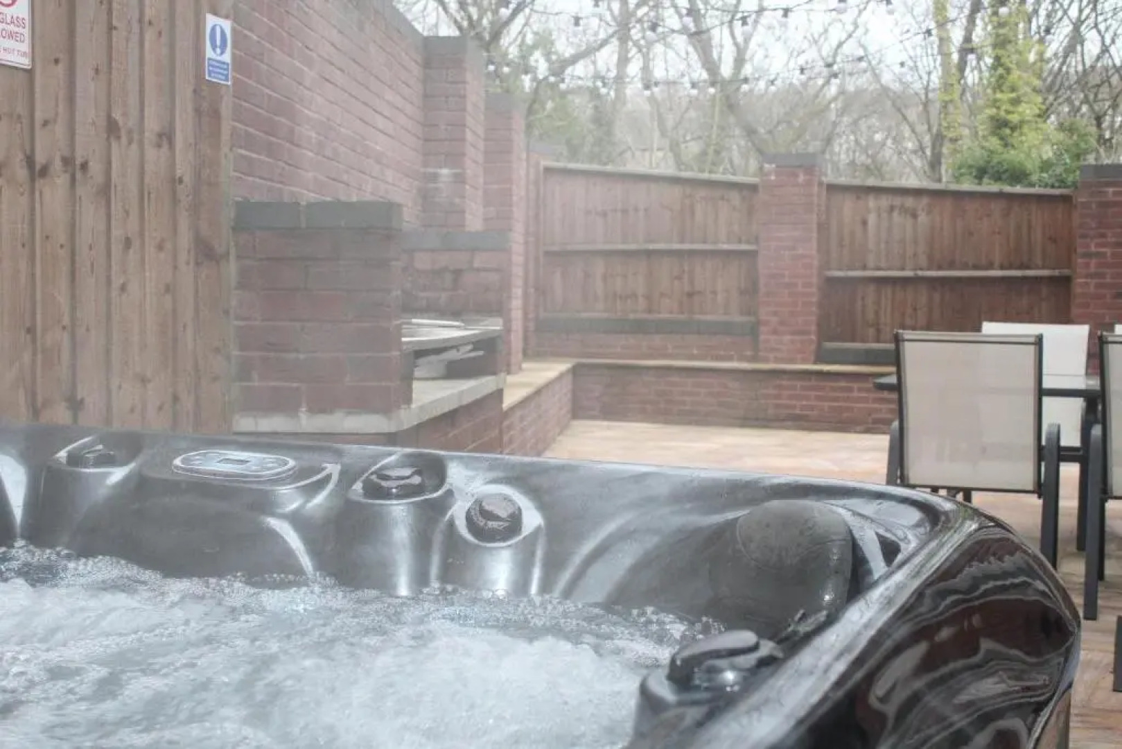 4 Bedroom Detached Holiday Home with Hot Tub