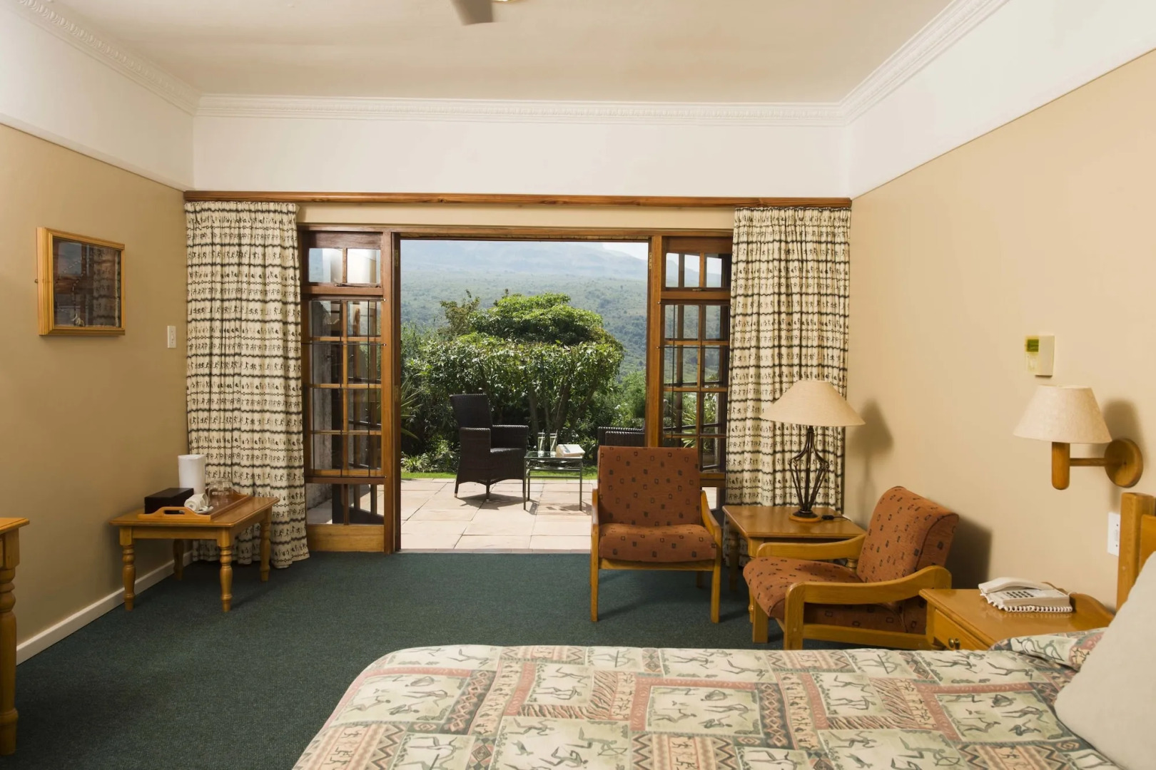 Cathedral Peak Hotel