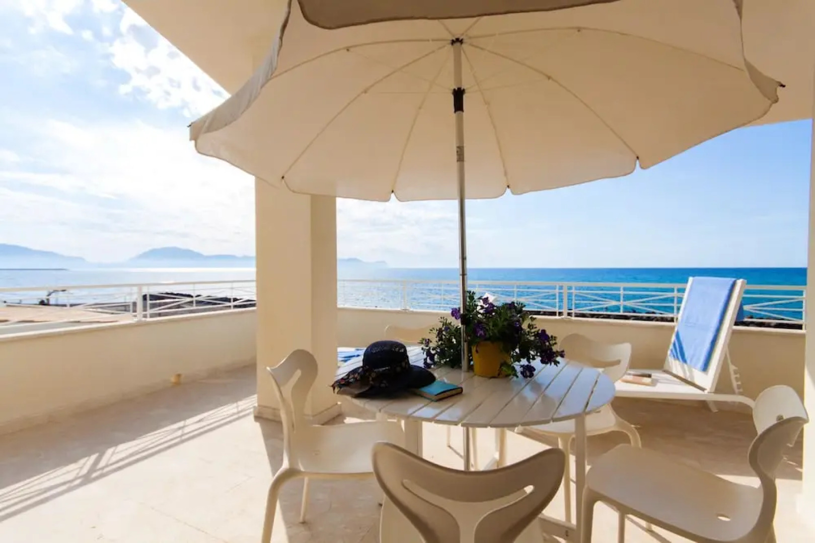 Apartment With 3 Bedrooms in Piano di Trappeto, With Wonderful sea Vie