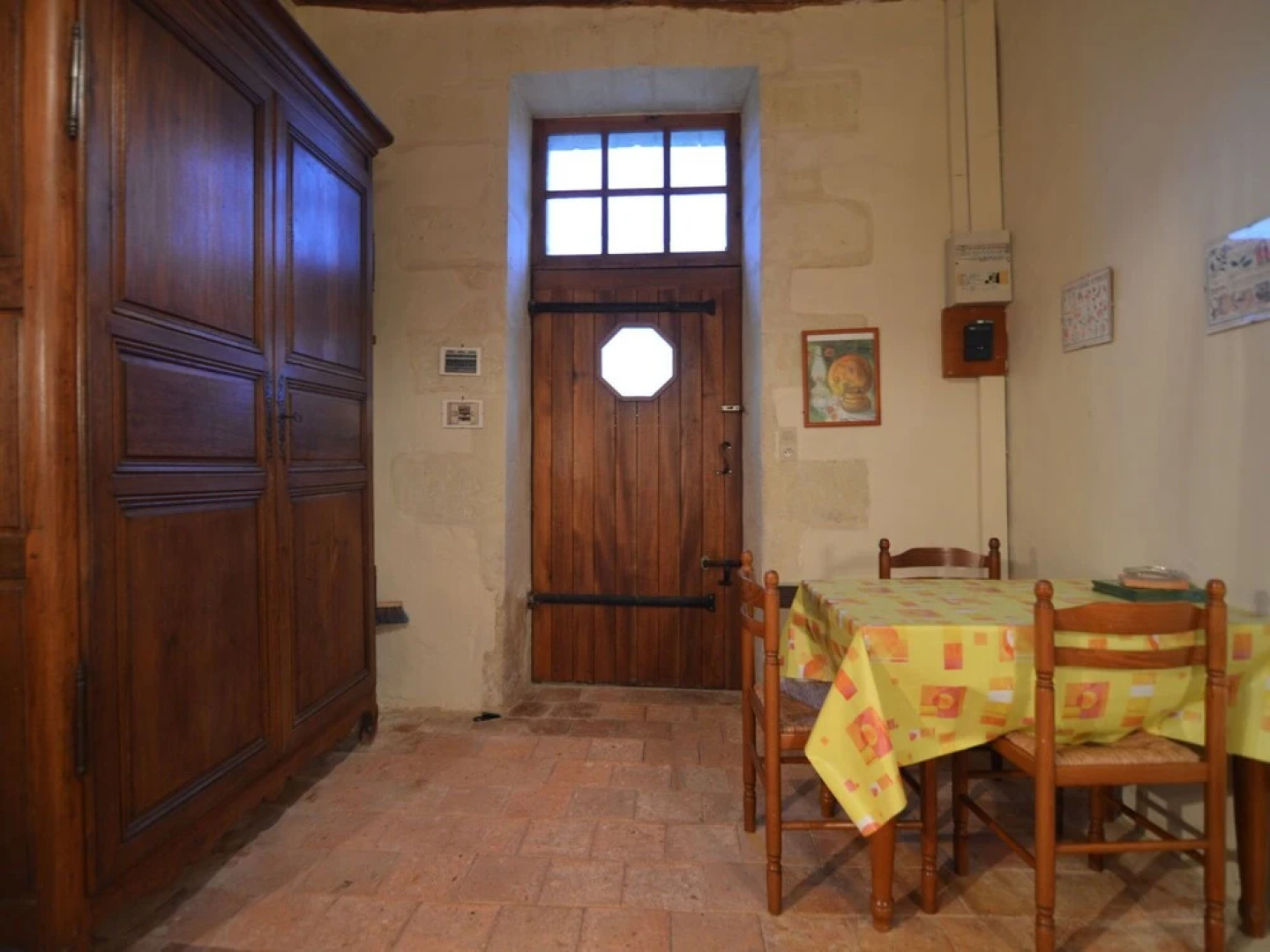 Cozy Holiday Home Near Forest in Lerné