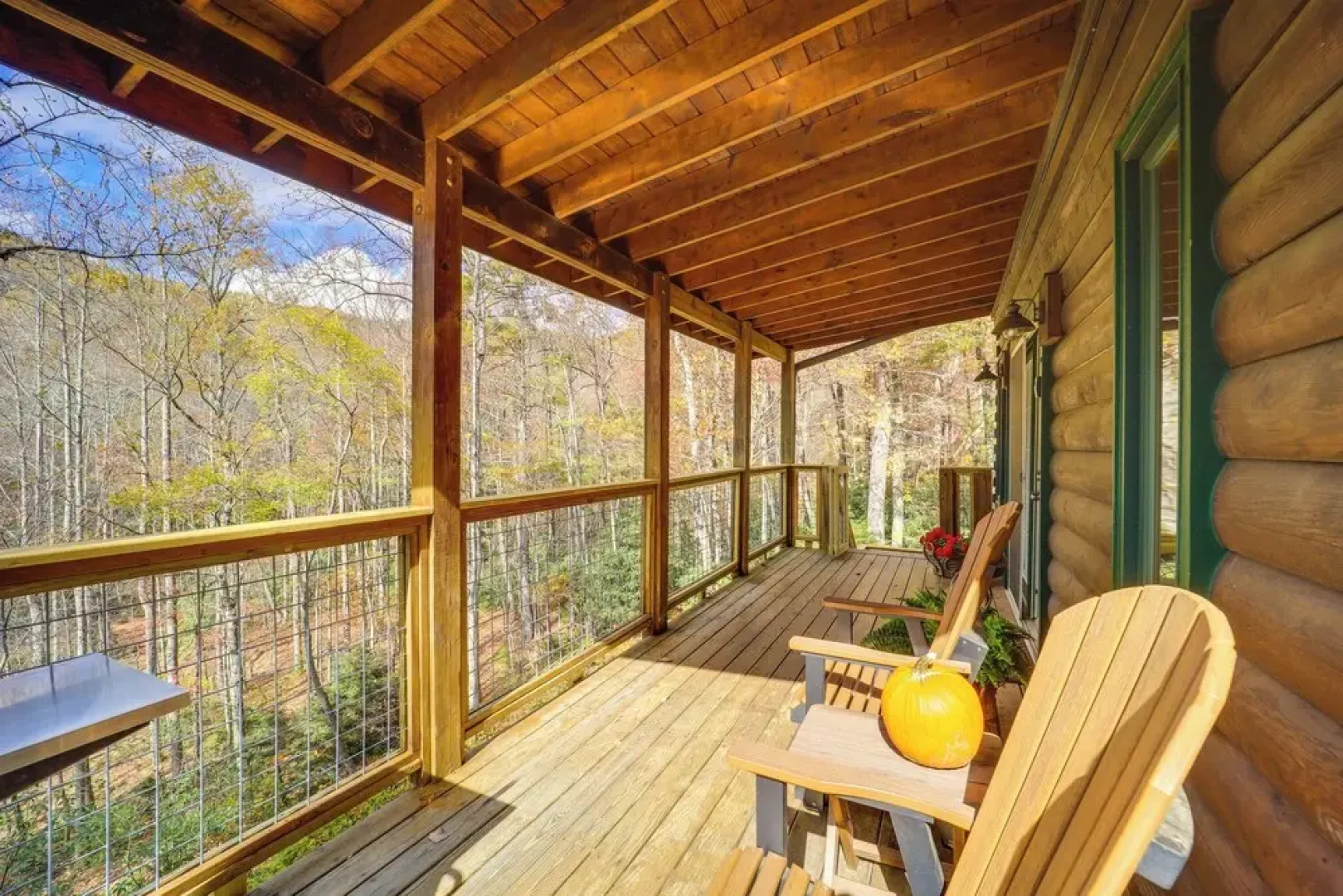 Cabin on 22 Acres w/ Patio - 3 Mi to Blowing Rock!
