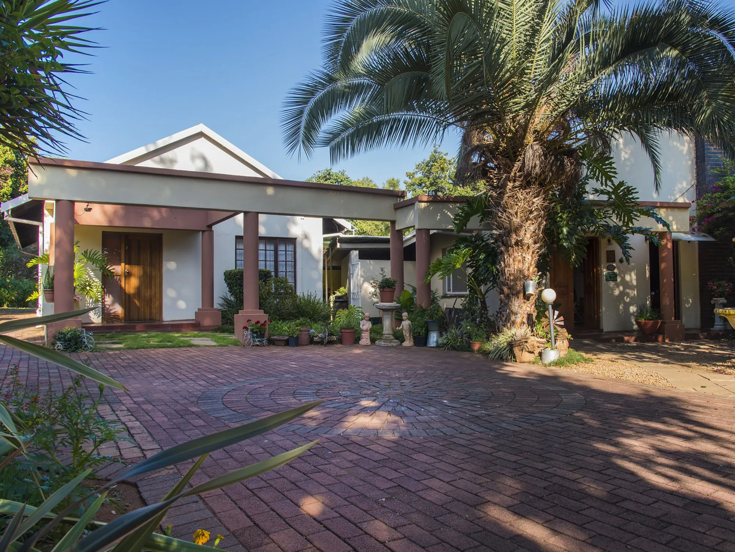 Rozendal Guest House