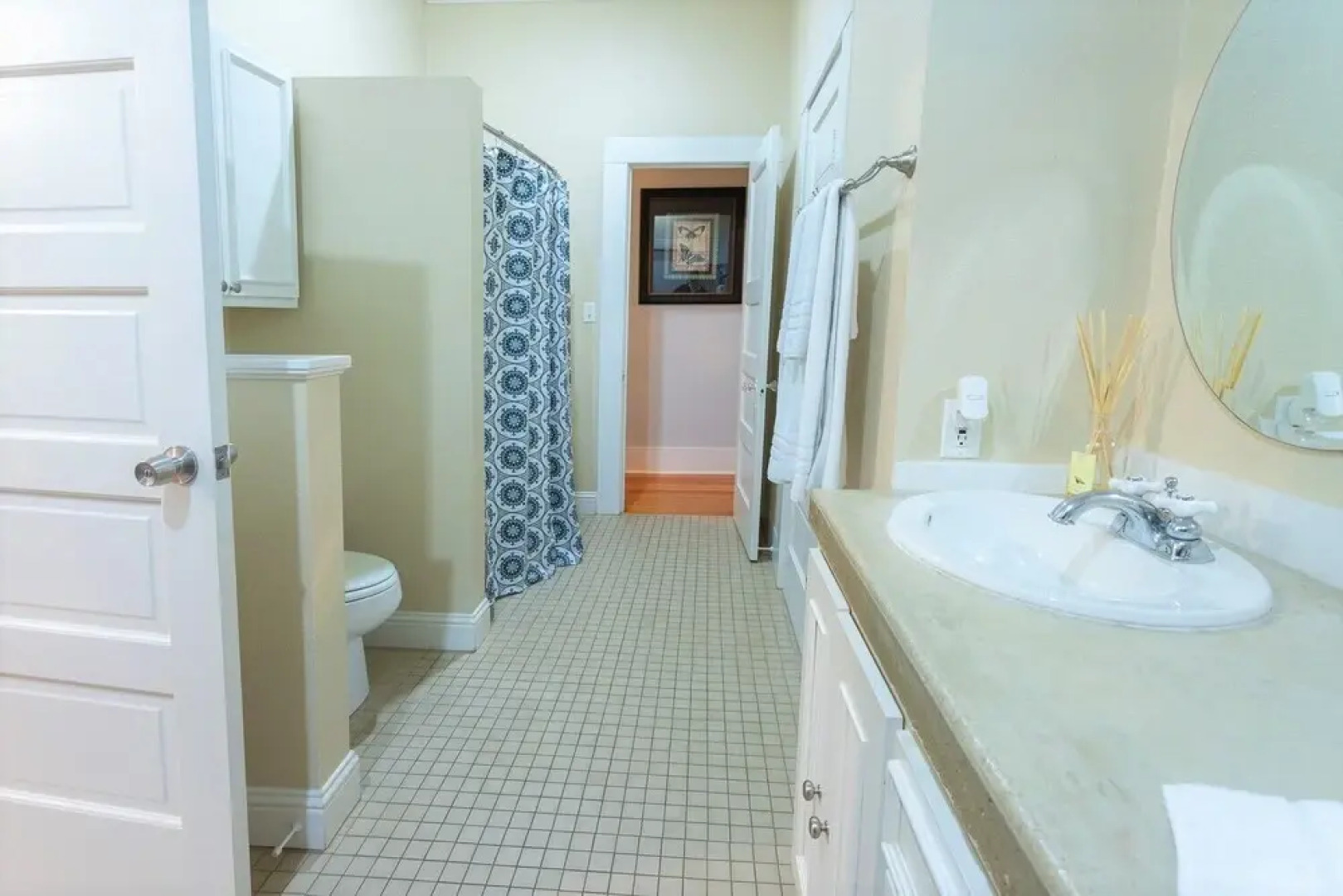 Heart of Fredericksburg w/Pool,Hot-Tub&Grill