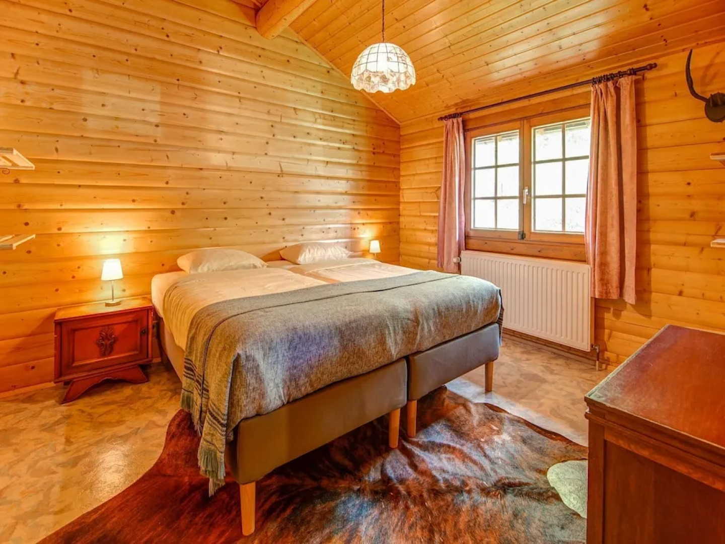 Vintage Chalet in Sougné-Remouchamps near Ardennes Forest