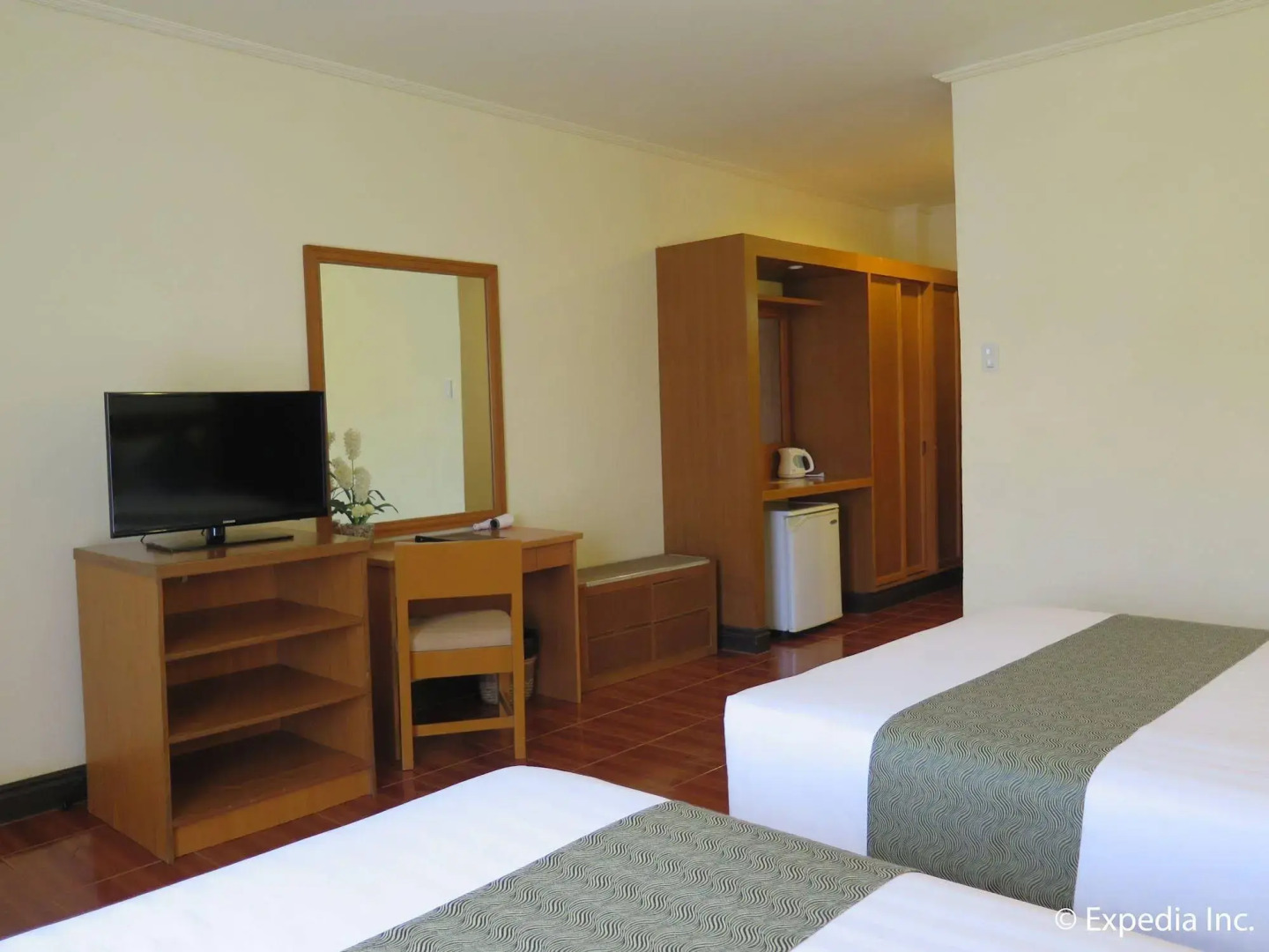 The Suites at Mount Malarayat