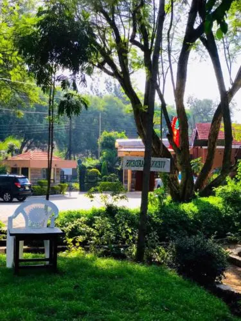 Vienna Woods Holiday Inn Limited