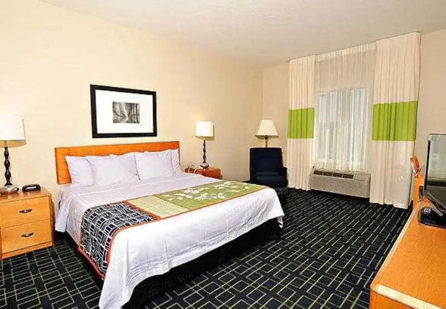 Comfort Inn & Suites South Akron