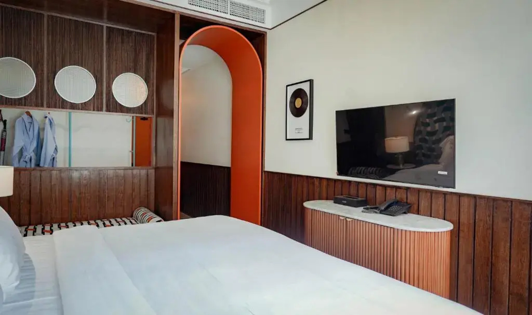 Sugar Marina POP, Kata Beach