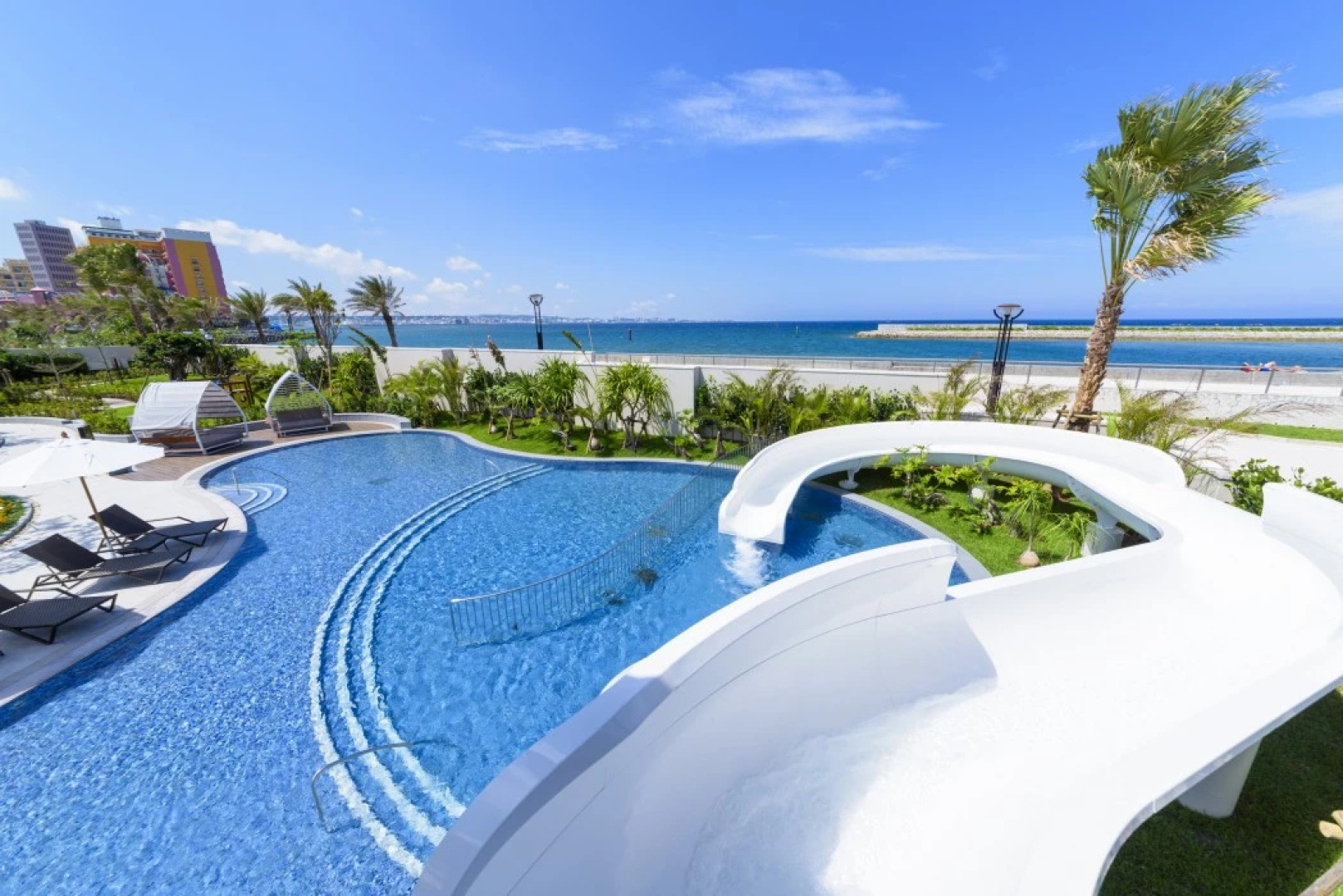 DoubleTree by Hilton Okinawa Chatan Resort