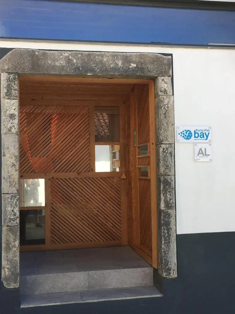 Porto Pim Bay