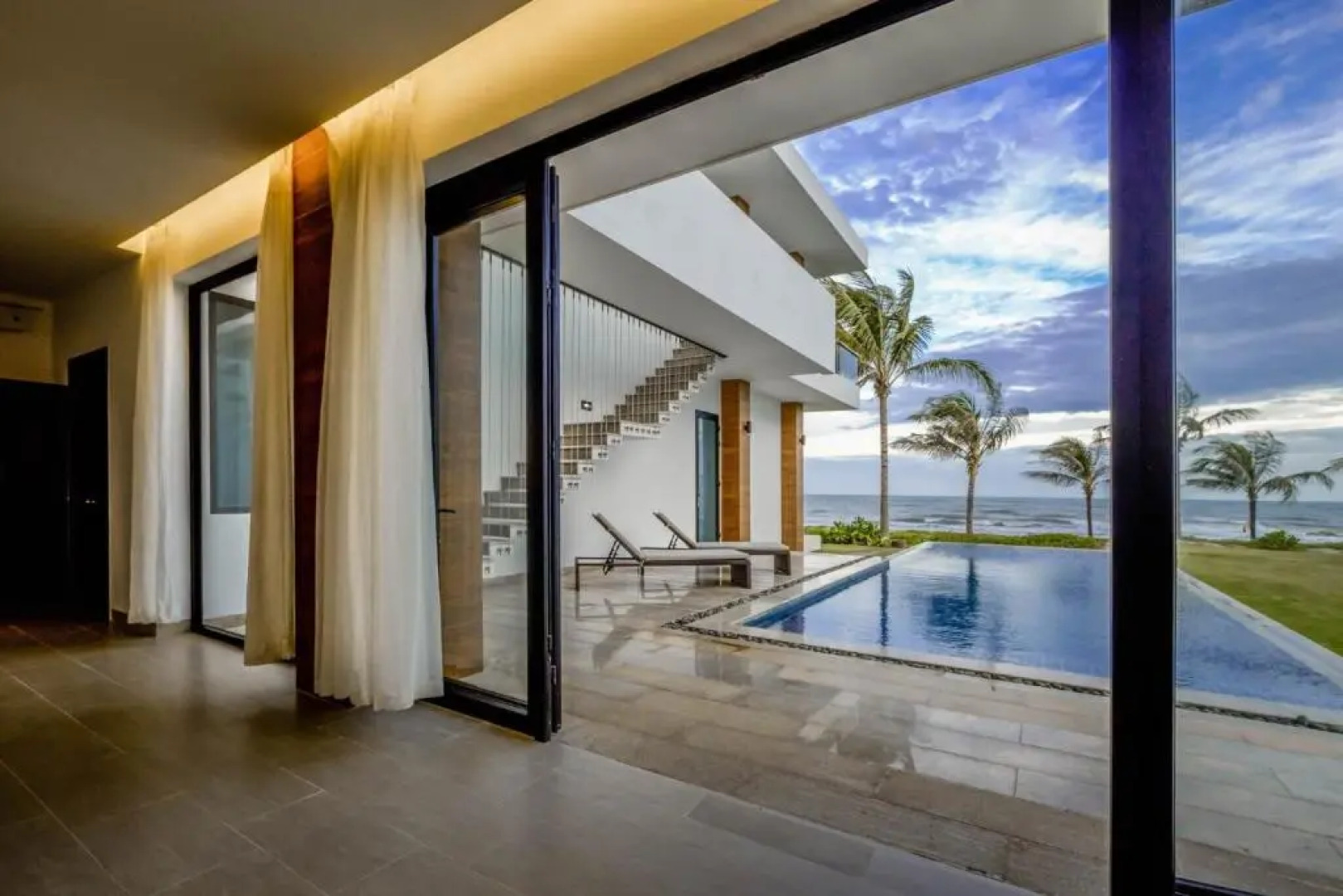 Saint Simeon Resort Villa Owner