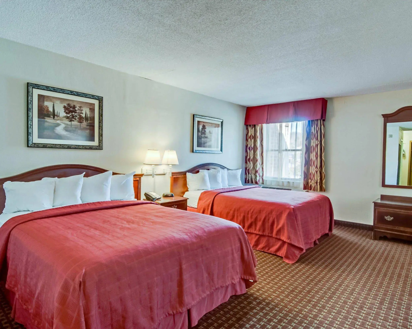 Spark by Hilton Lexington