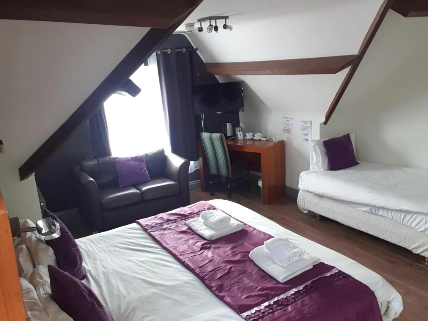 Bennetts Hotel