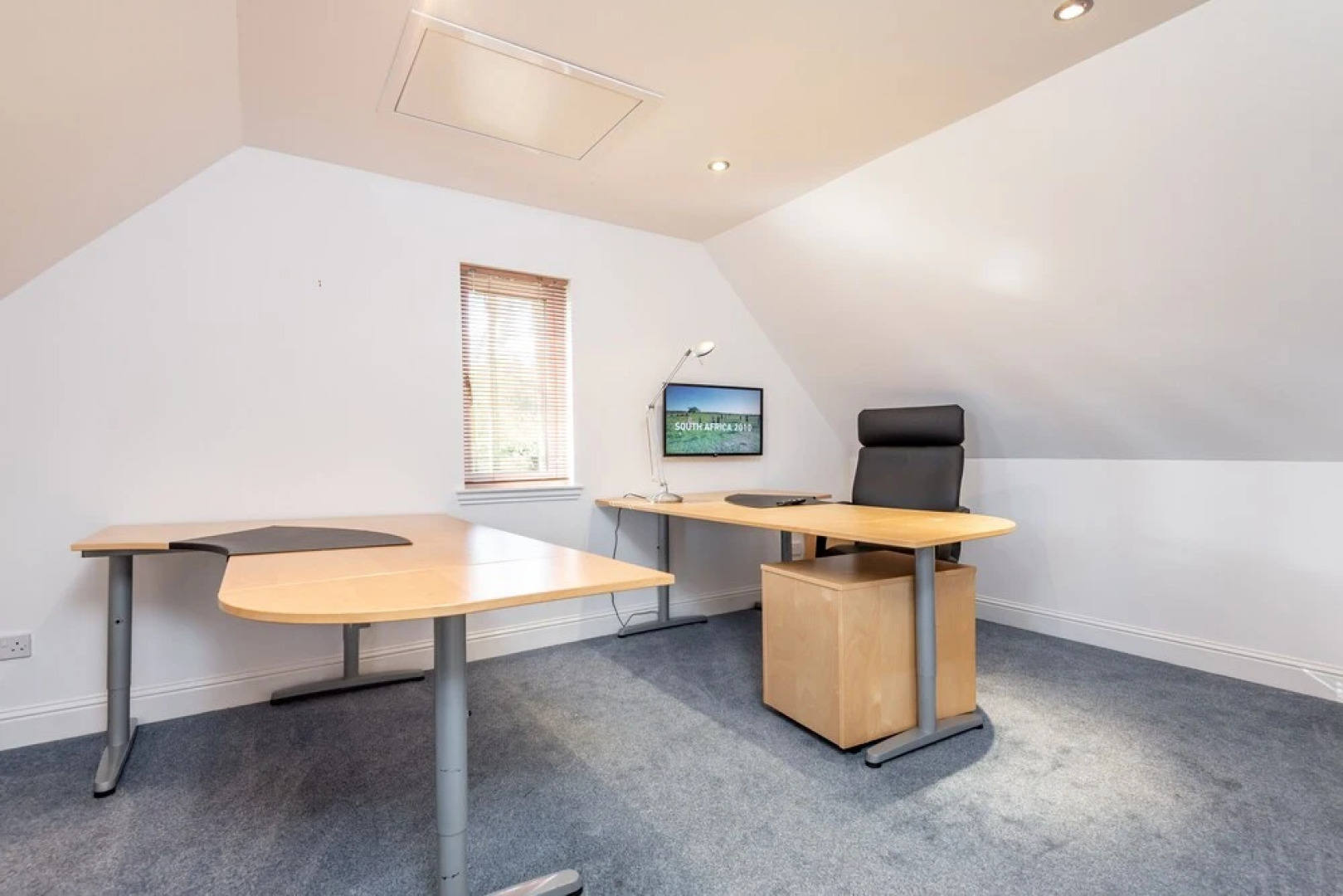 Luxury 6 Bed House With Pool