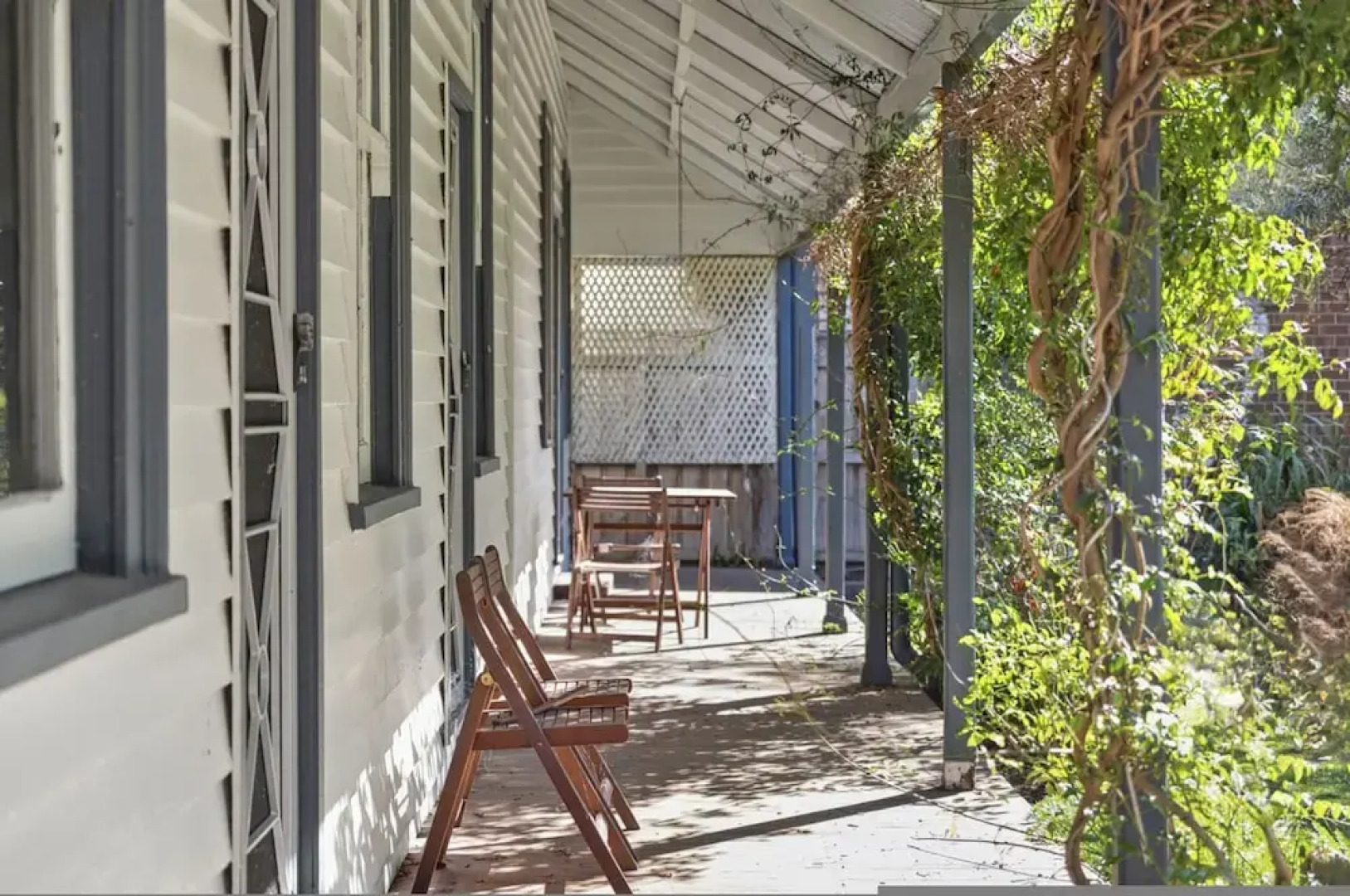 Ye Olde St Leonards Hotel Pet Friendly Sleeps 9