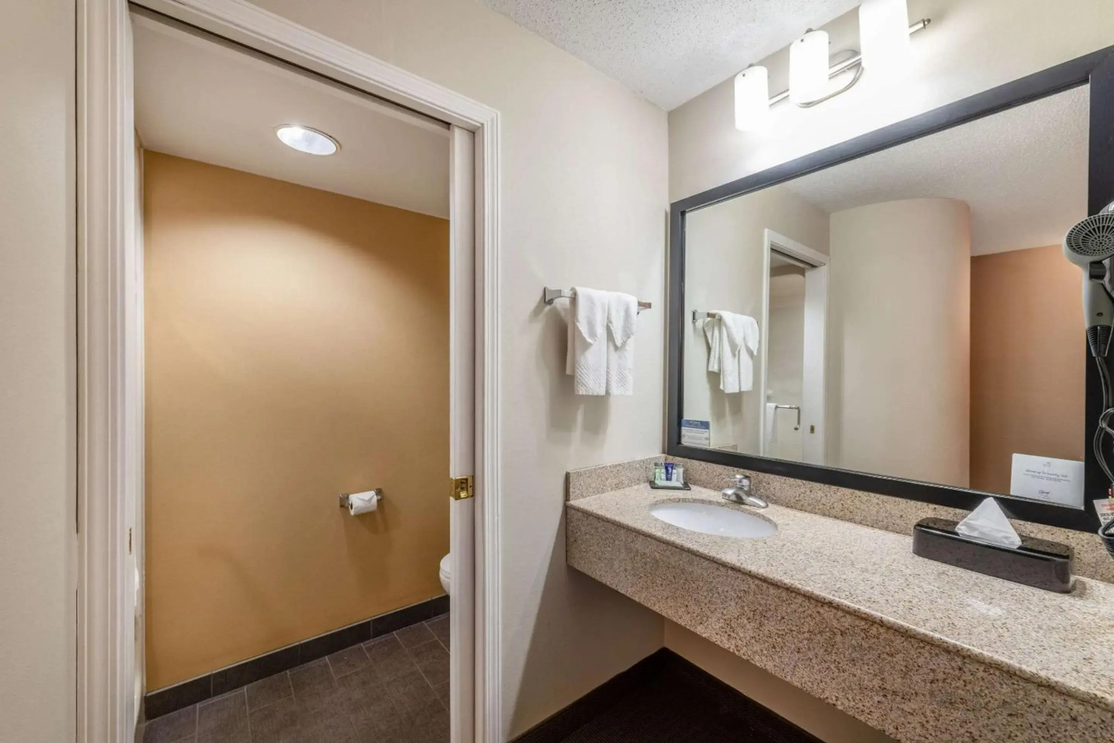 Sleep Inn & Suites Green Bay South