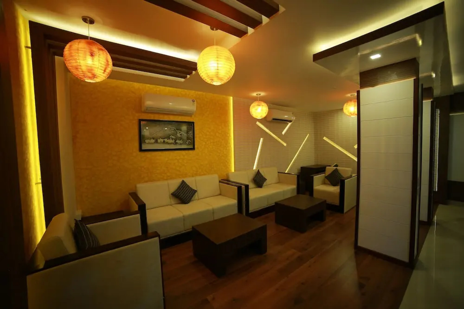 Nakshatra Emerald Inn