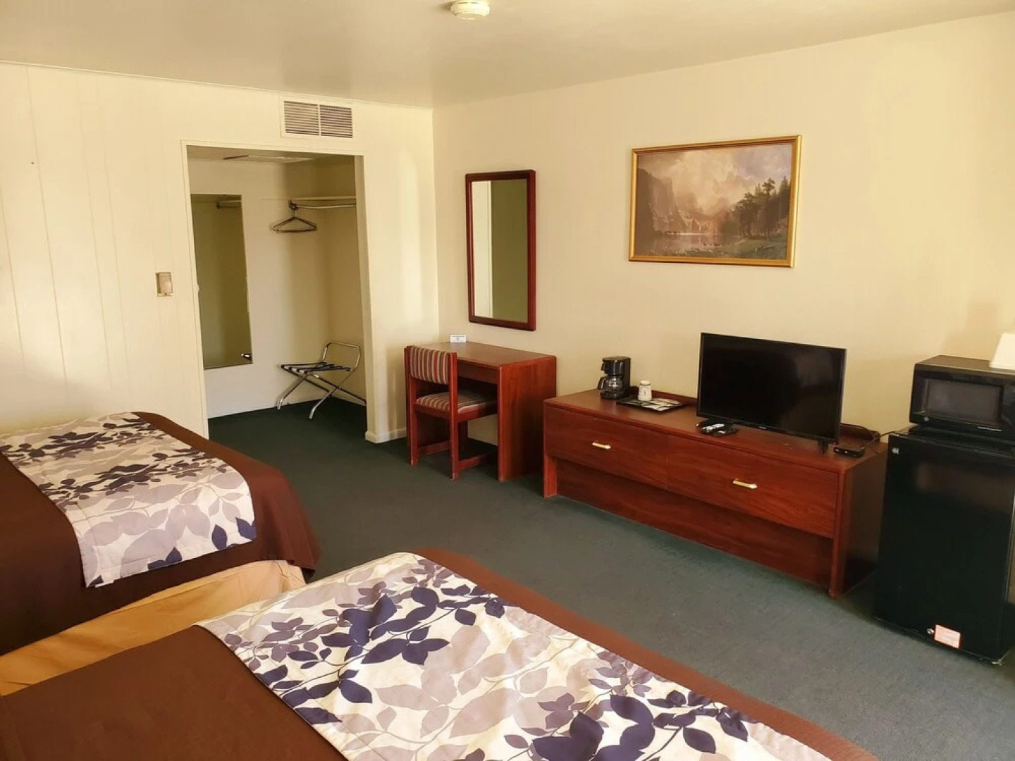 Budget Host Sheridan