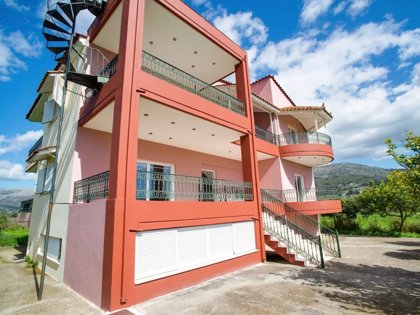 Secluded Apartment in Astakos near the Sea