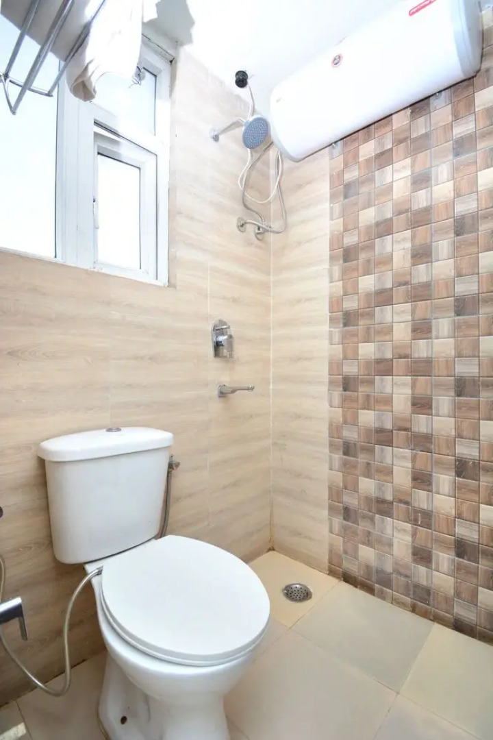 OYO 35679 Hotel Sunrise