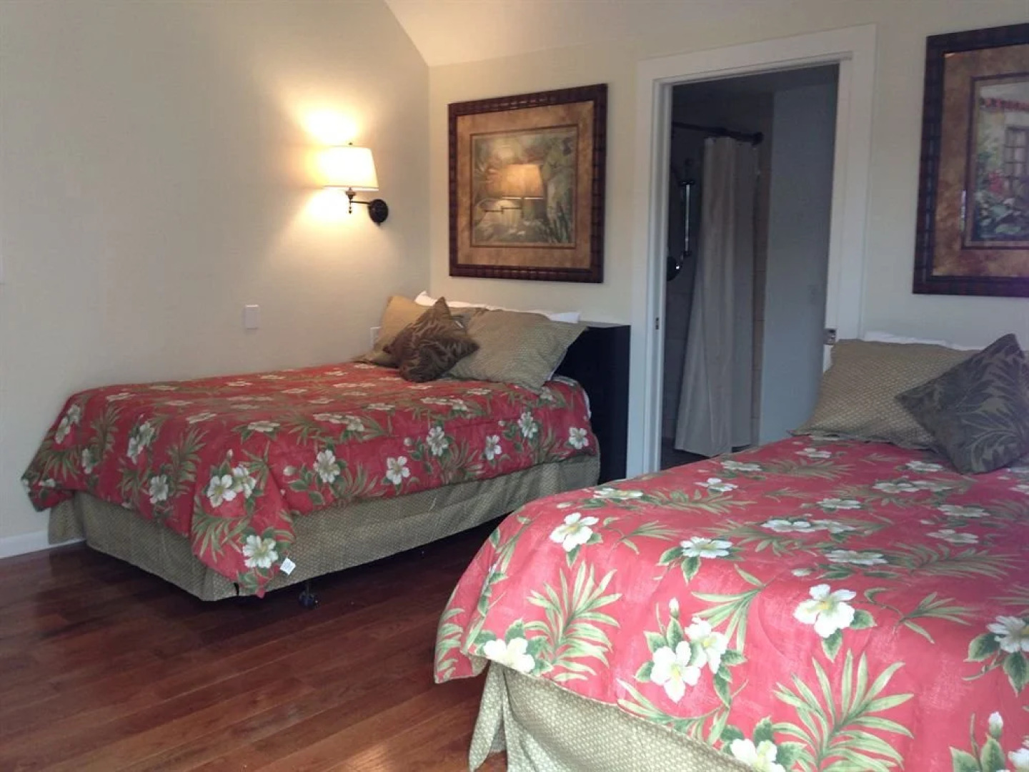 Historic Tavernier Inn Hotel