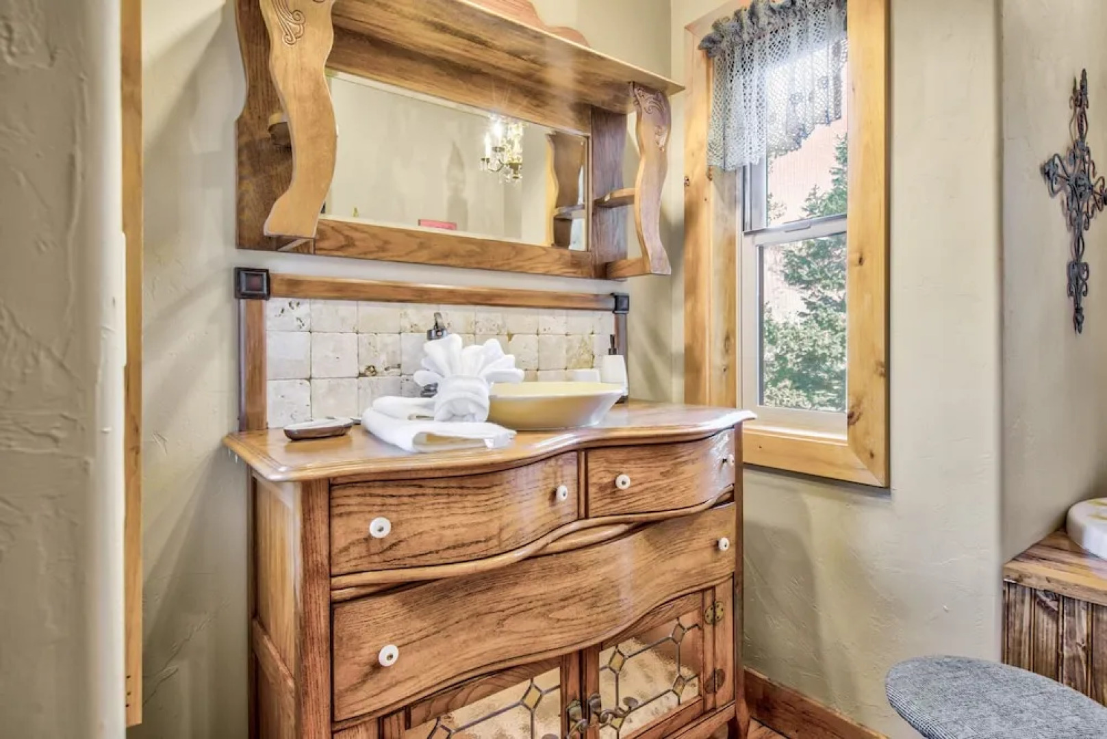 Mountain Getaway Cabinhot Tub & Pool Table4bd