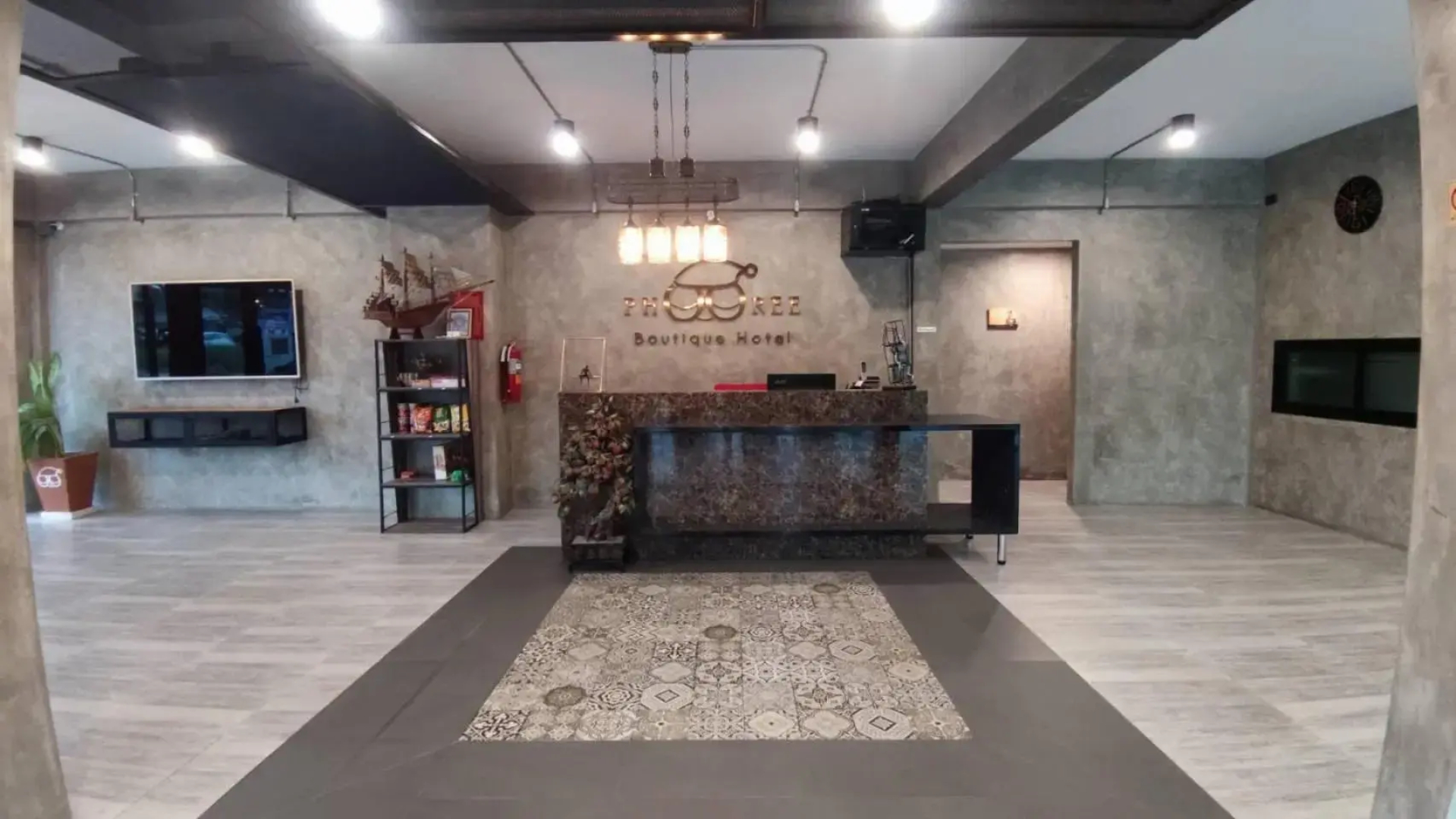Phooree Boutique Hotel โรงแรมภูรีบูธีค