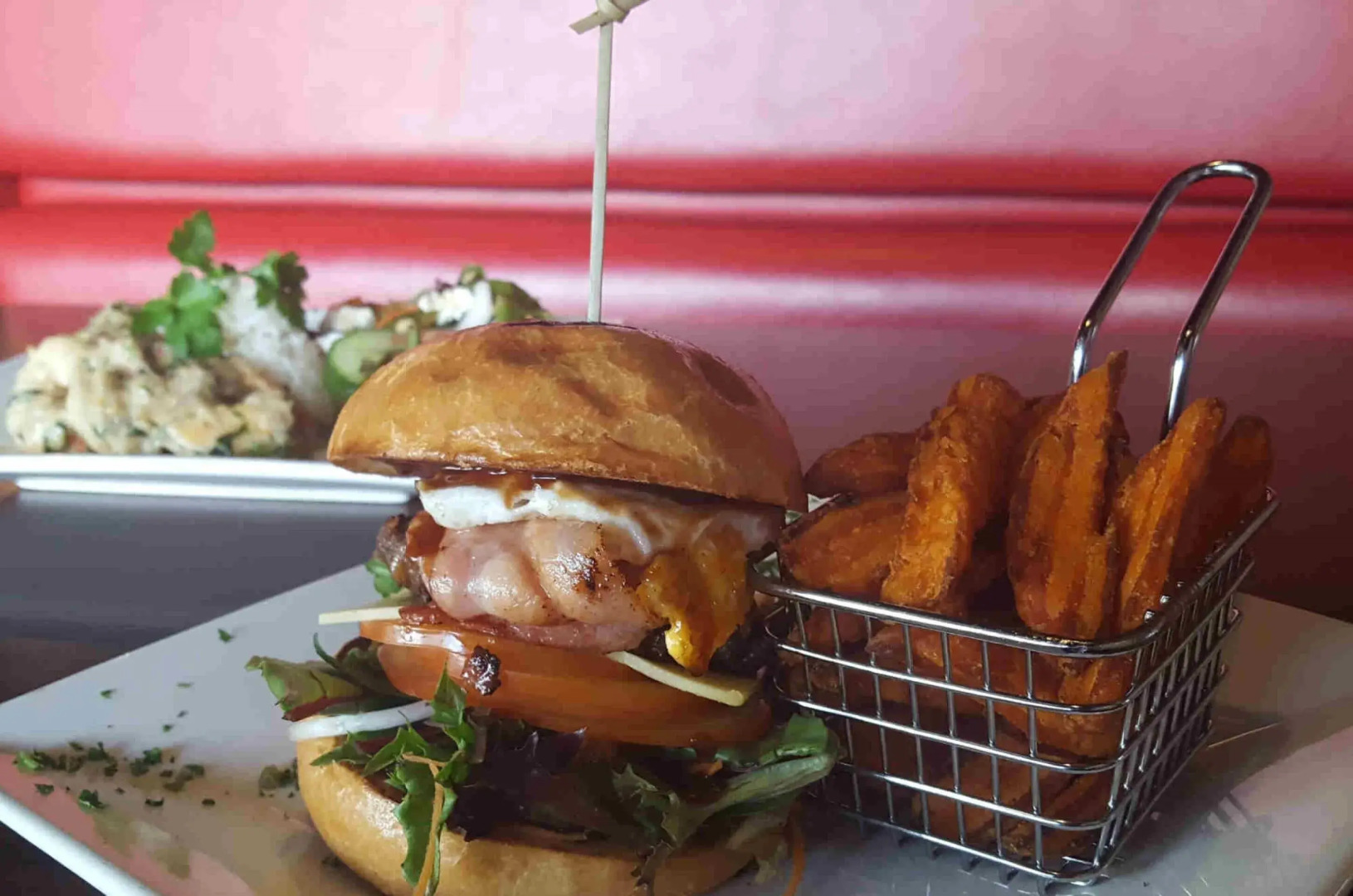 Madden's Commercial Hotel