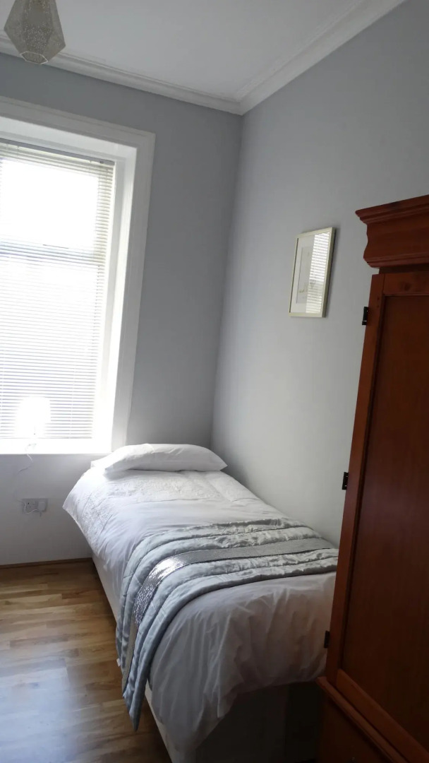 Portum -John St Apartment