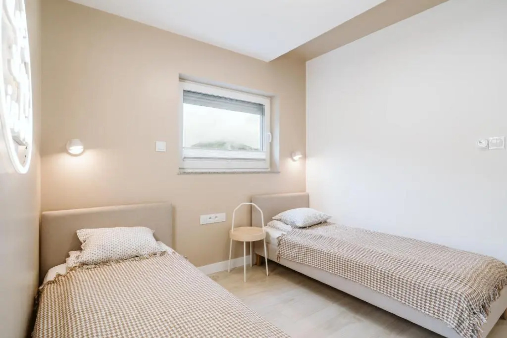 Apartament Rentes16
