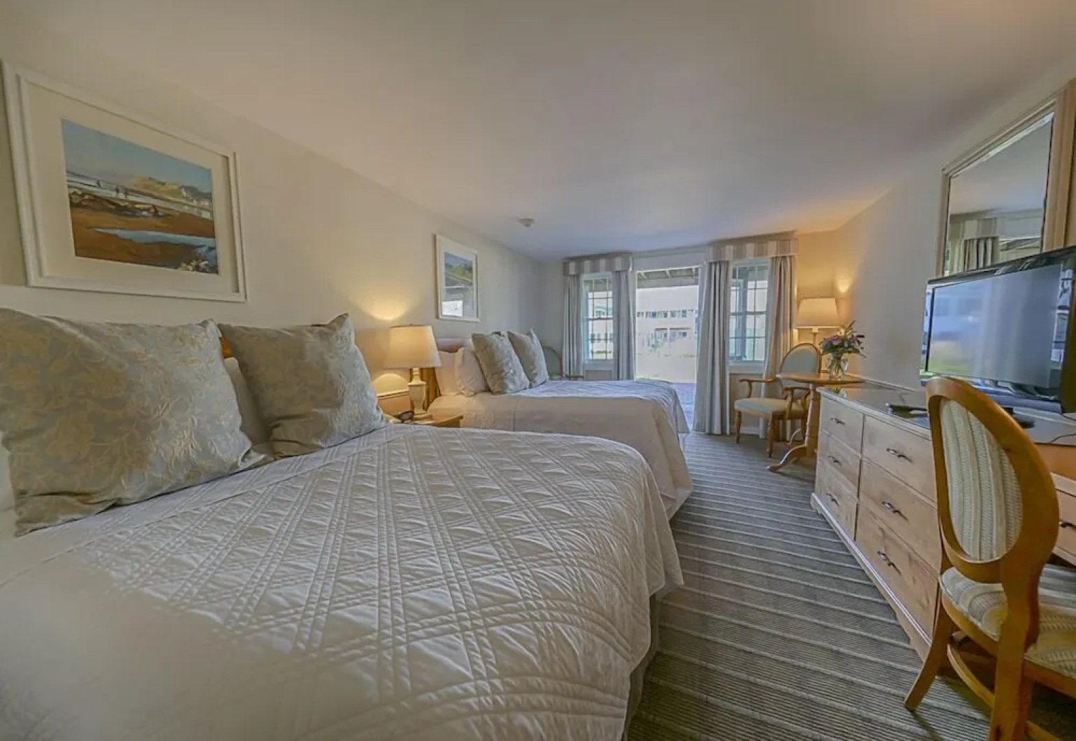 The Harborside Inn