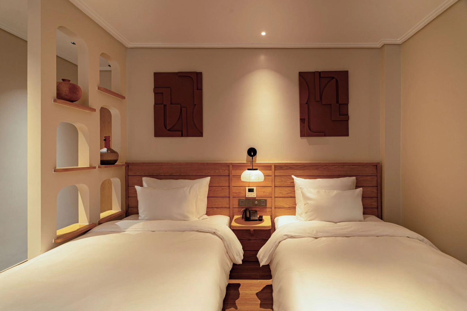 Nam Dat Hotel by D'Lecia Ha Long