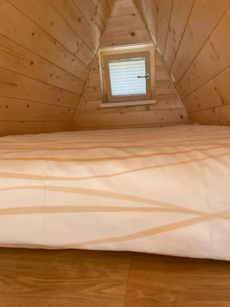 Glamping Holiday House with hot tub- Hisa oddiha