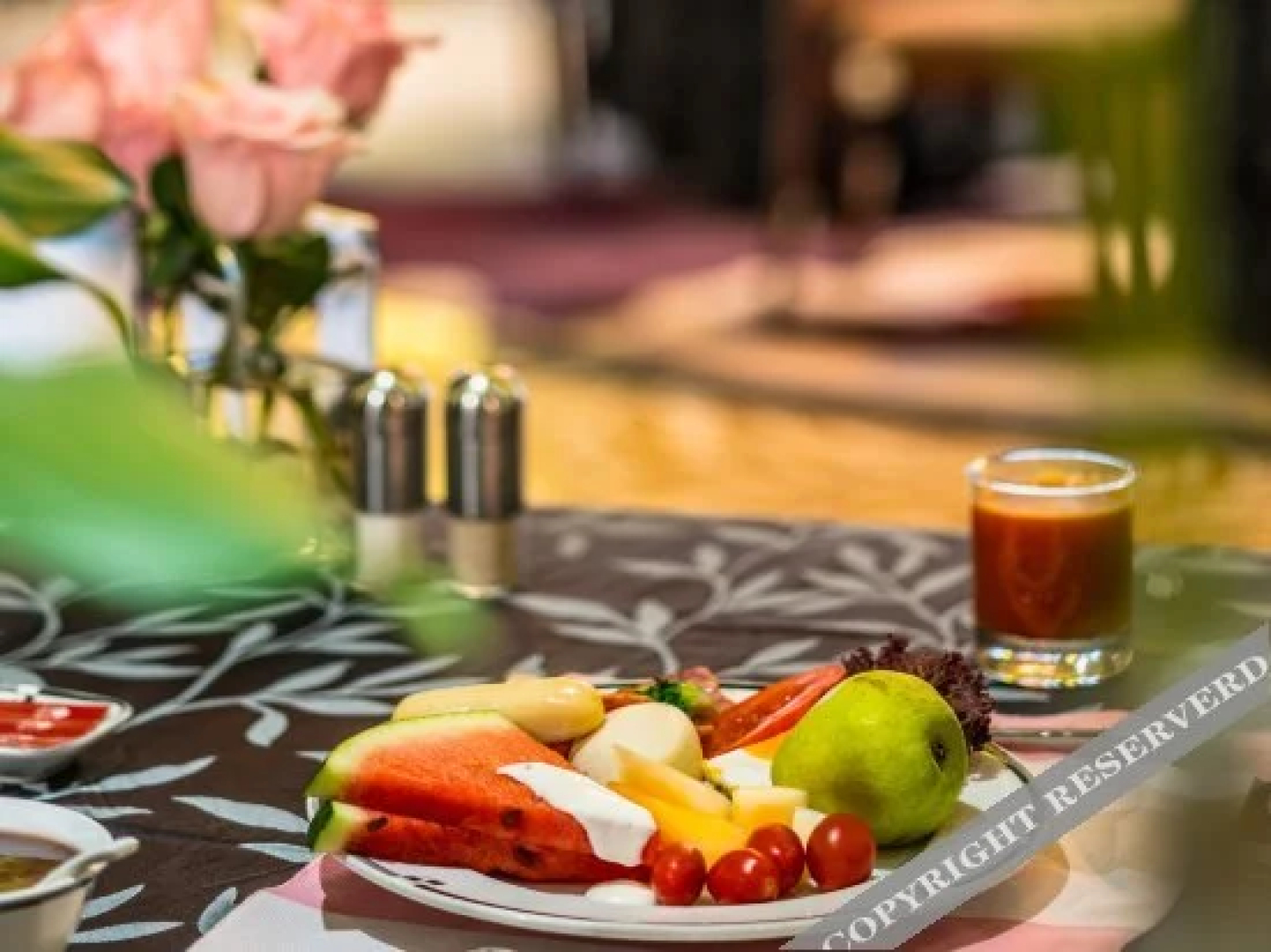 Lushe Hotel