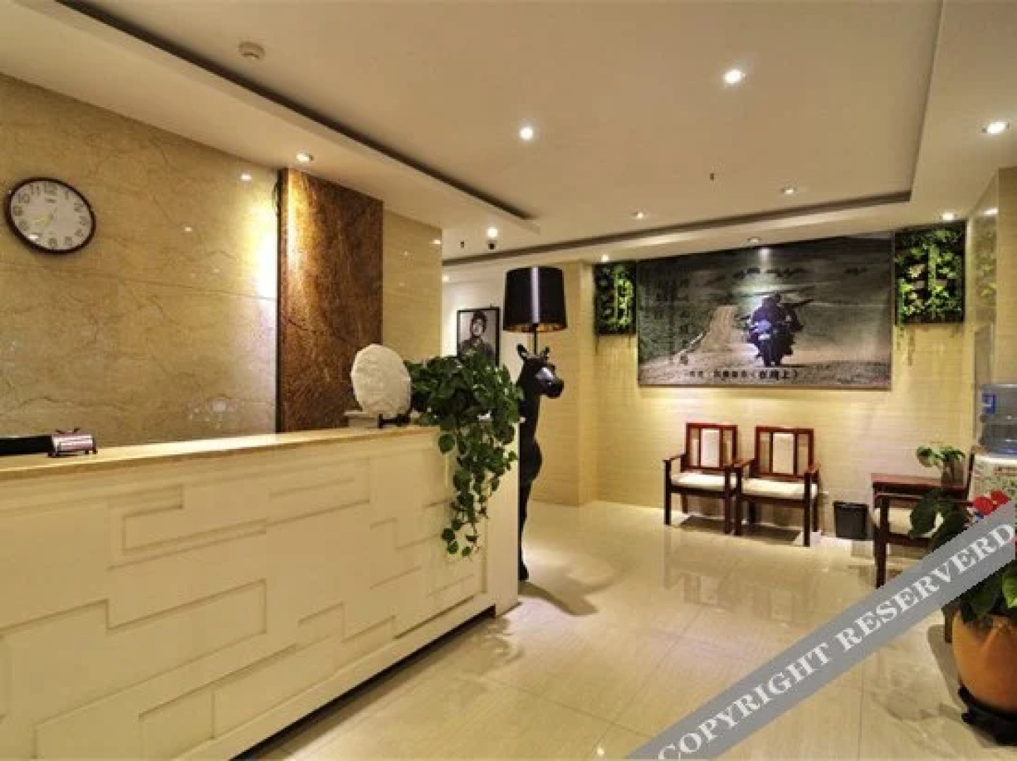 Pu'er Wanlin Theme Hotel