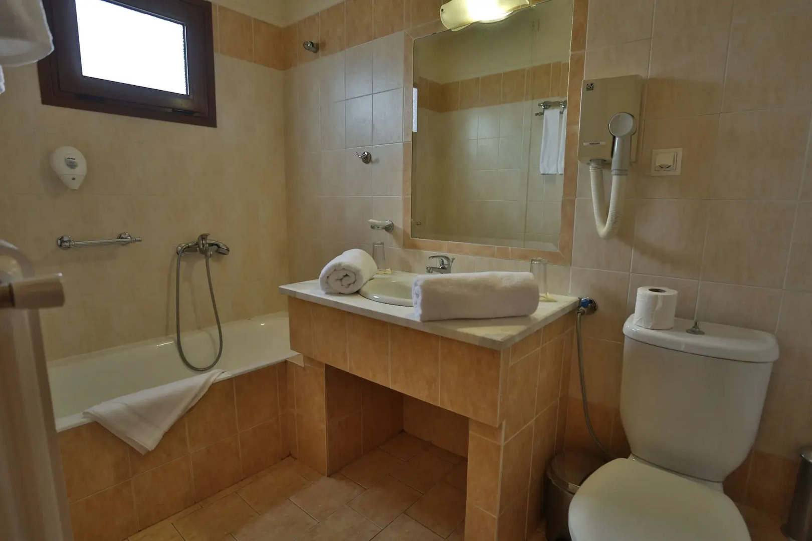 Xenios Dias Boutique Hotel