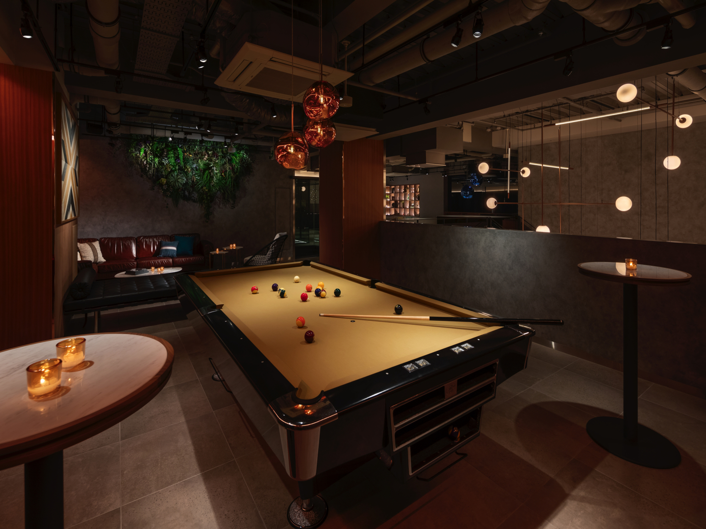 The Lively Osaka Honmachi