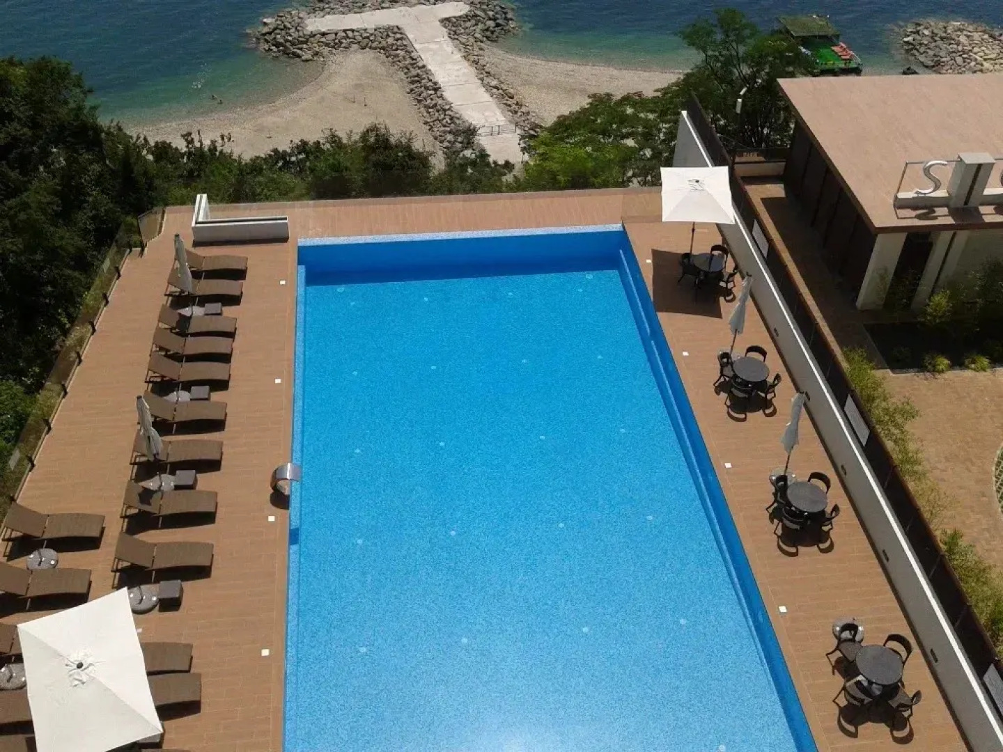 Hidens Hotel 4* (Небуг)