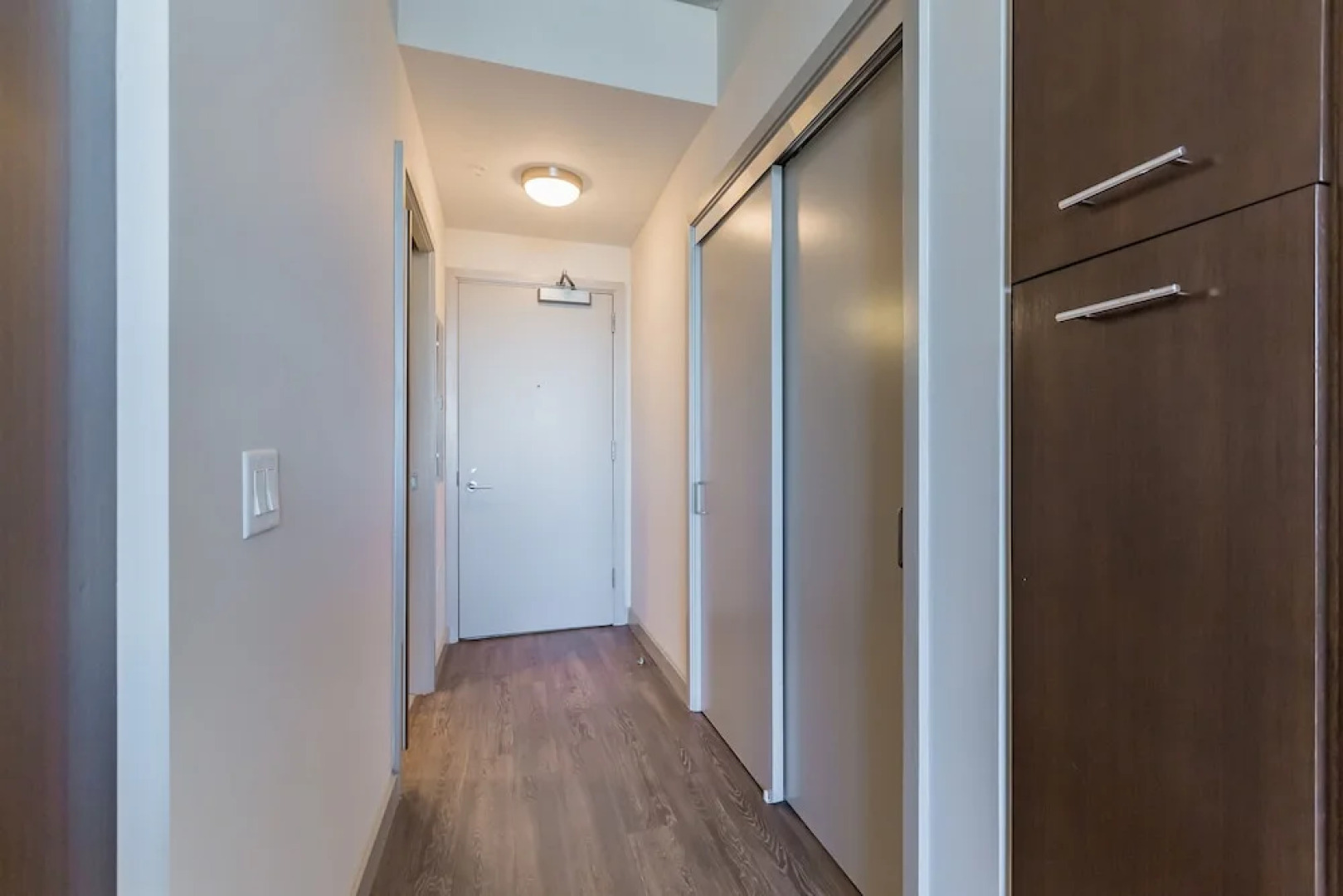 The Luxe Suites at University City