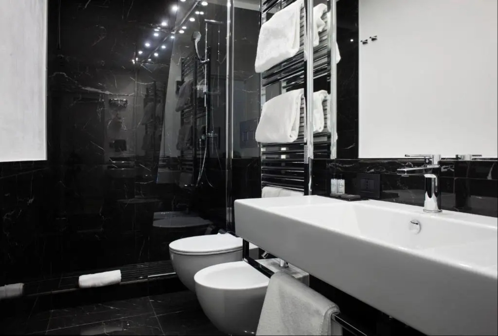 LHP Suite Napoli - Parco Margherita