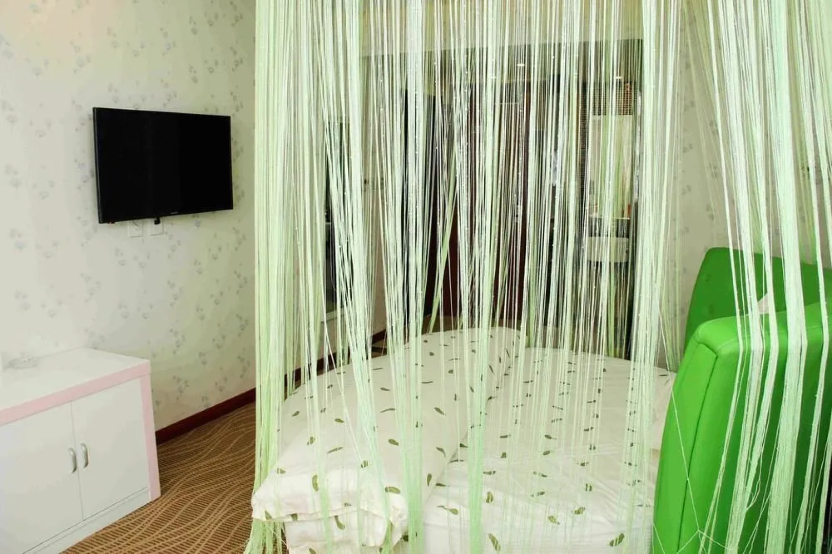 Super 8 Hotel Xianning Yinquan Shizhengfu