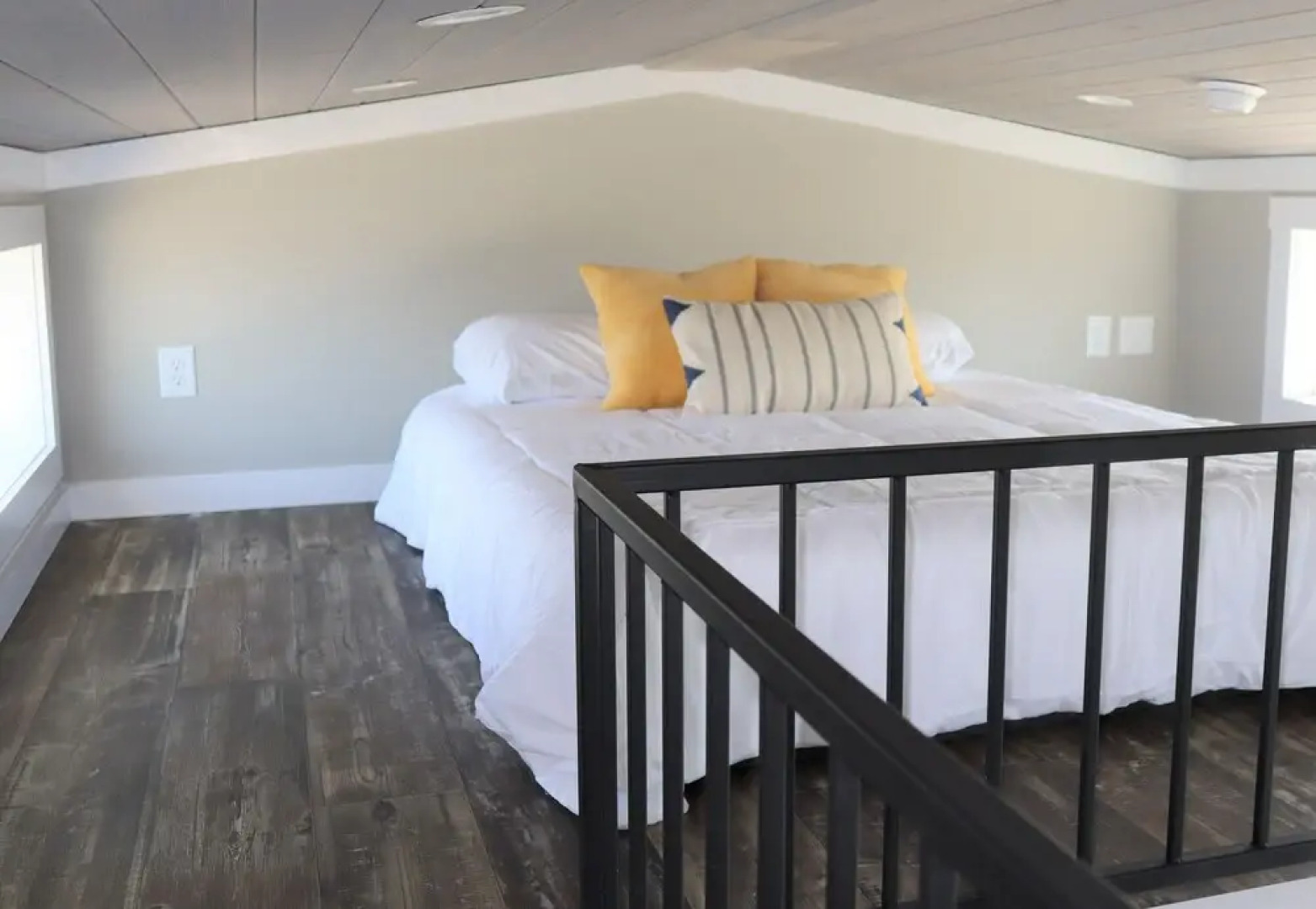 Bayfront Resort at Cross View