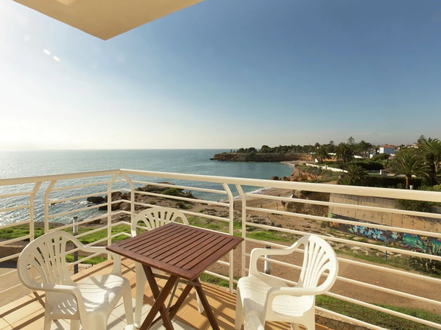 Quaint Apartment near Sea