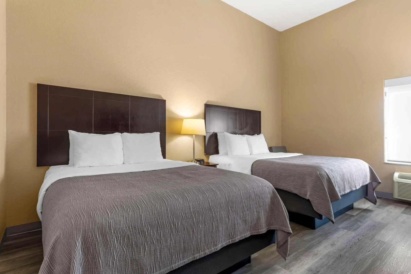 Quality Inn & Suites