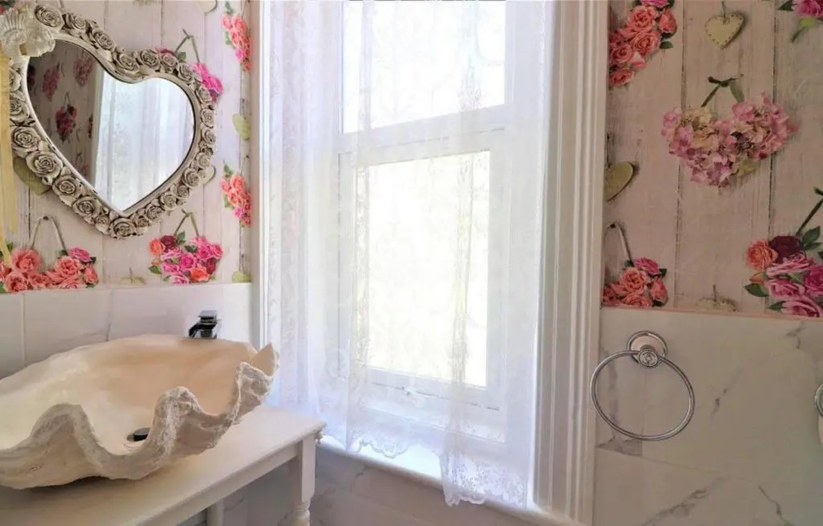 Flat 2, 1 Alexandra Gardens - Pet friendly