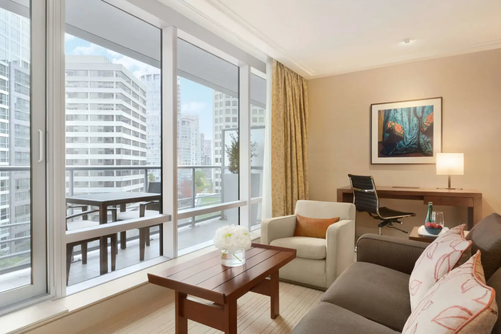 Отель Hyatt Vancouver Downtown Alberni