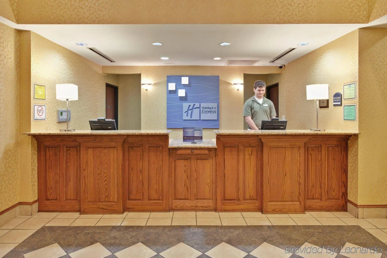 Holiday Inn Express Hotel & Suites Paragould by IHG