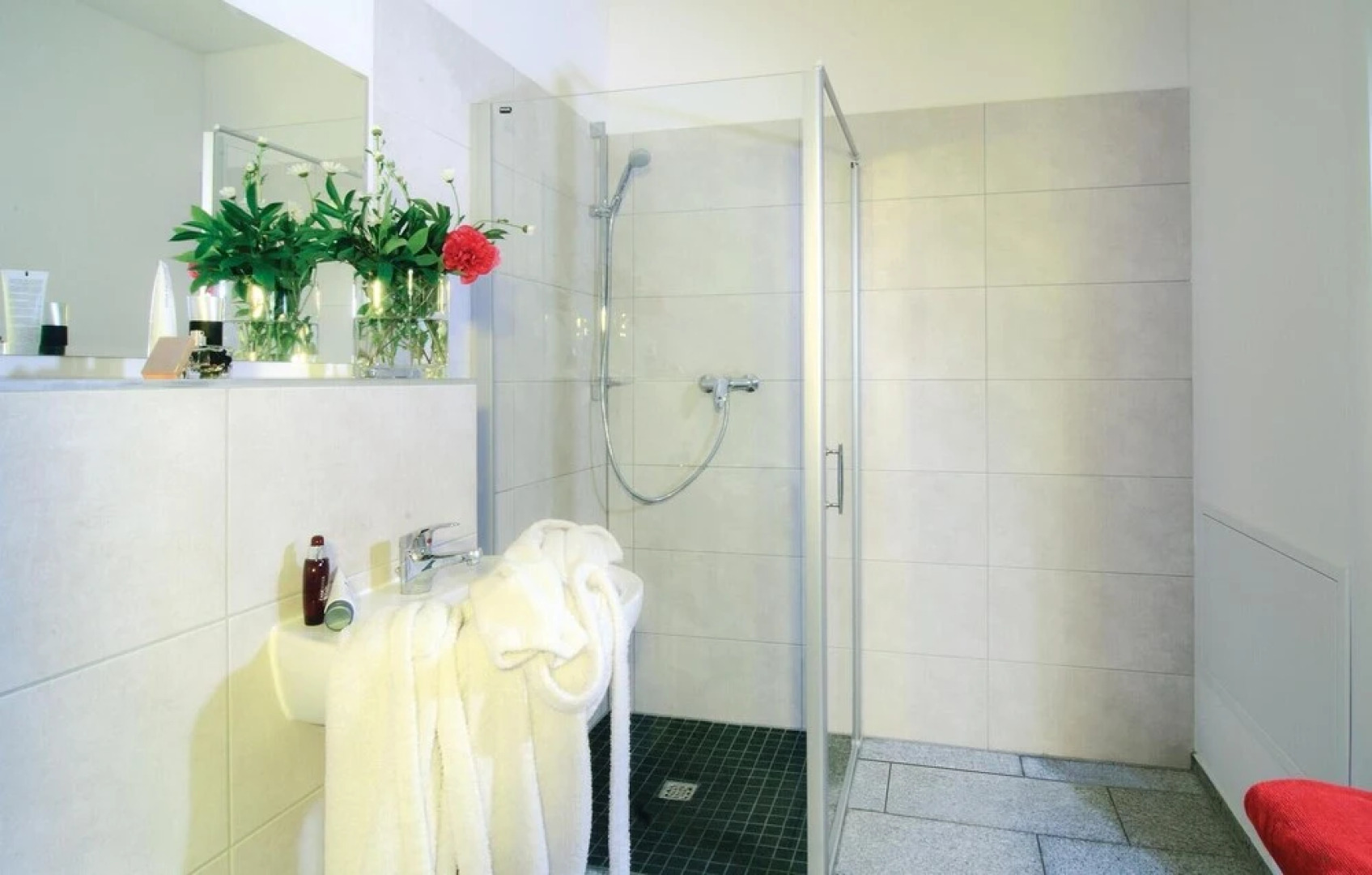 Nice Home in Pinnow With 2 Bedrooms and Wifi